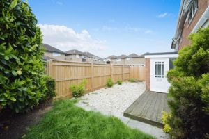 Enclosed front garden- click for photo gallery